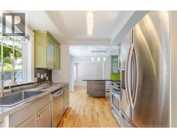 15 Sherwood Court, photo 7