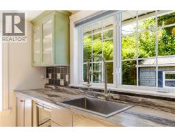 15 Sherwood Court, photo 6