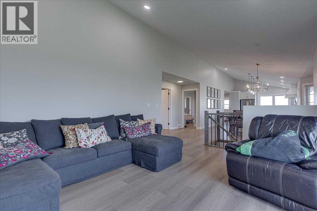 Listing photo – 24219 413 Township, Rural Lacombe County