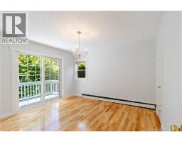 15 Sherwood Court, photo 17