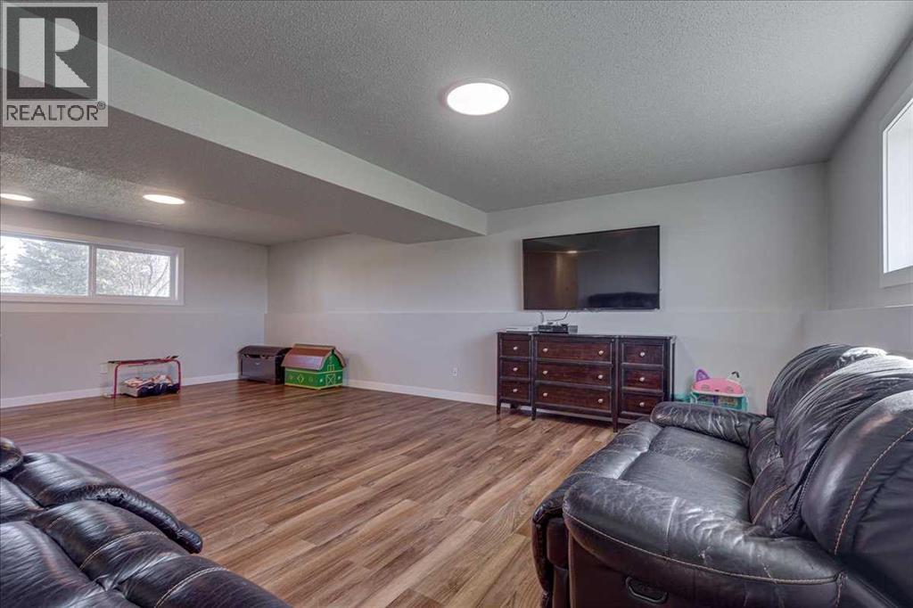 Listing photo – 24219 413 Township, Rural Lacombe County