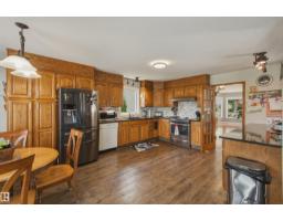 Recreation room - 16315 99 St Nw, Edmonton, AB T5X5J1 Photo 11