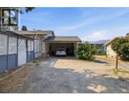 284 Arrowstone Drive, Kamloops, BC V2C1P7 Photo 30