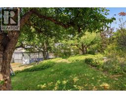 284 Arrowstone Drive, Kamloops, BC V2C1P7 Photo 28