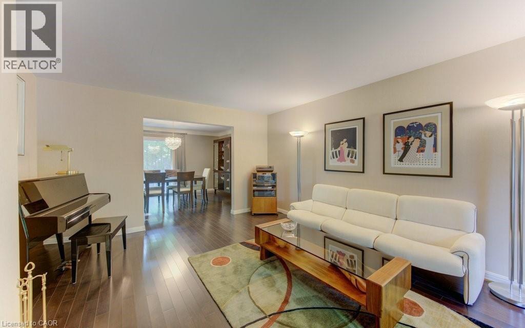 318 SHAKESPEARE Place - Image 12