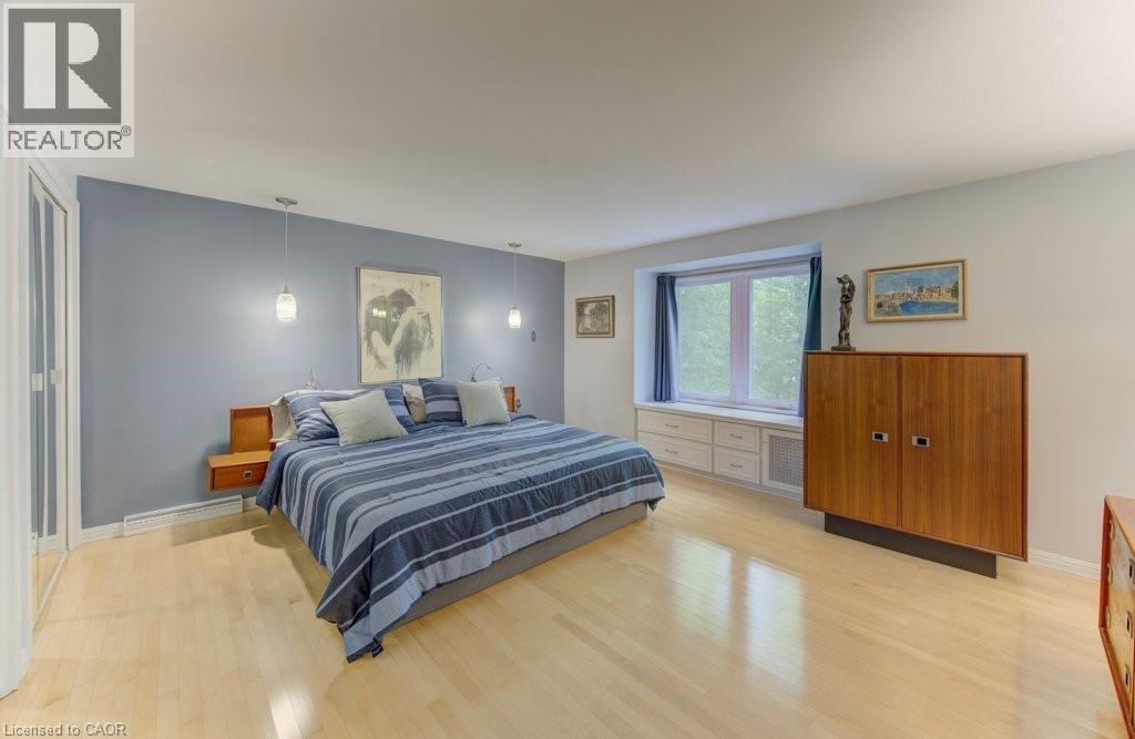 318 SHAKESPEARE Place - Image 29