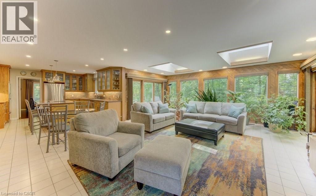 318 SHAKESPEARE Place - Image 22