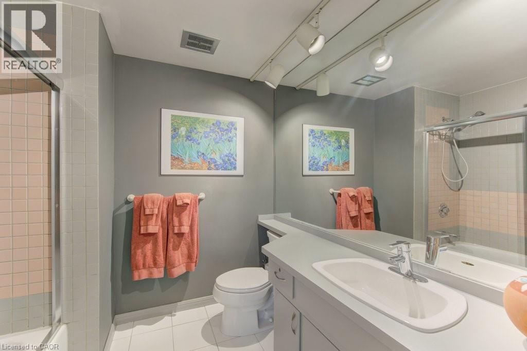 318 SHAKESPEARE Place - Image 25