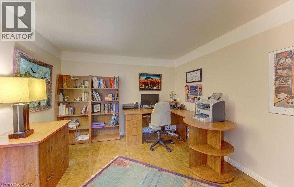 318 SHAKESPEARE Place - Image 33