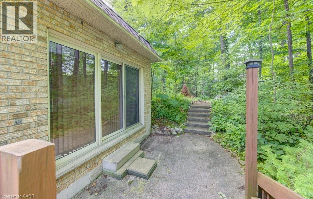 318 SHAKESPEARE Place - Image 43