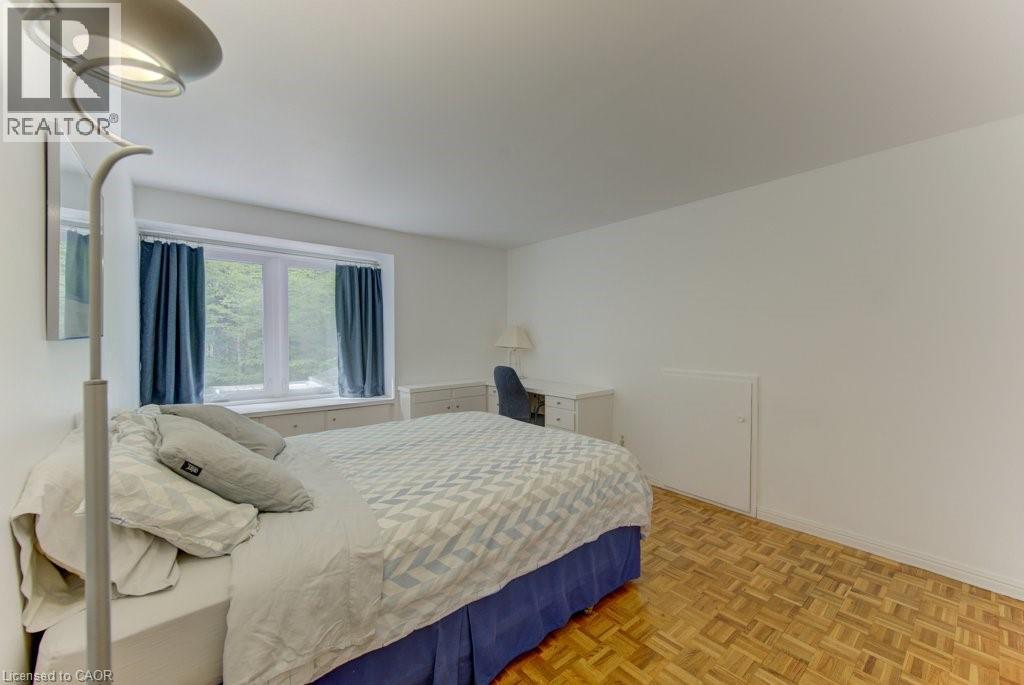 318 SHAKESPEARE Place - Image 32
