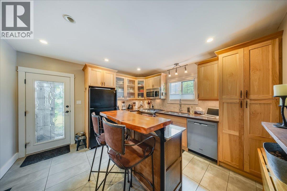 812 2nd Street, Castlegar