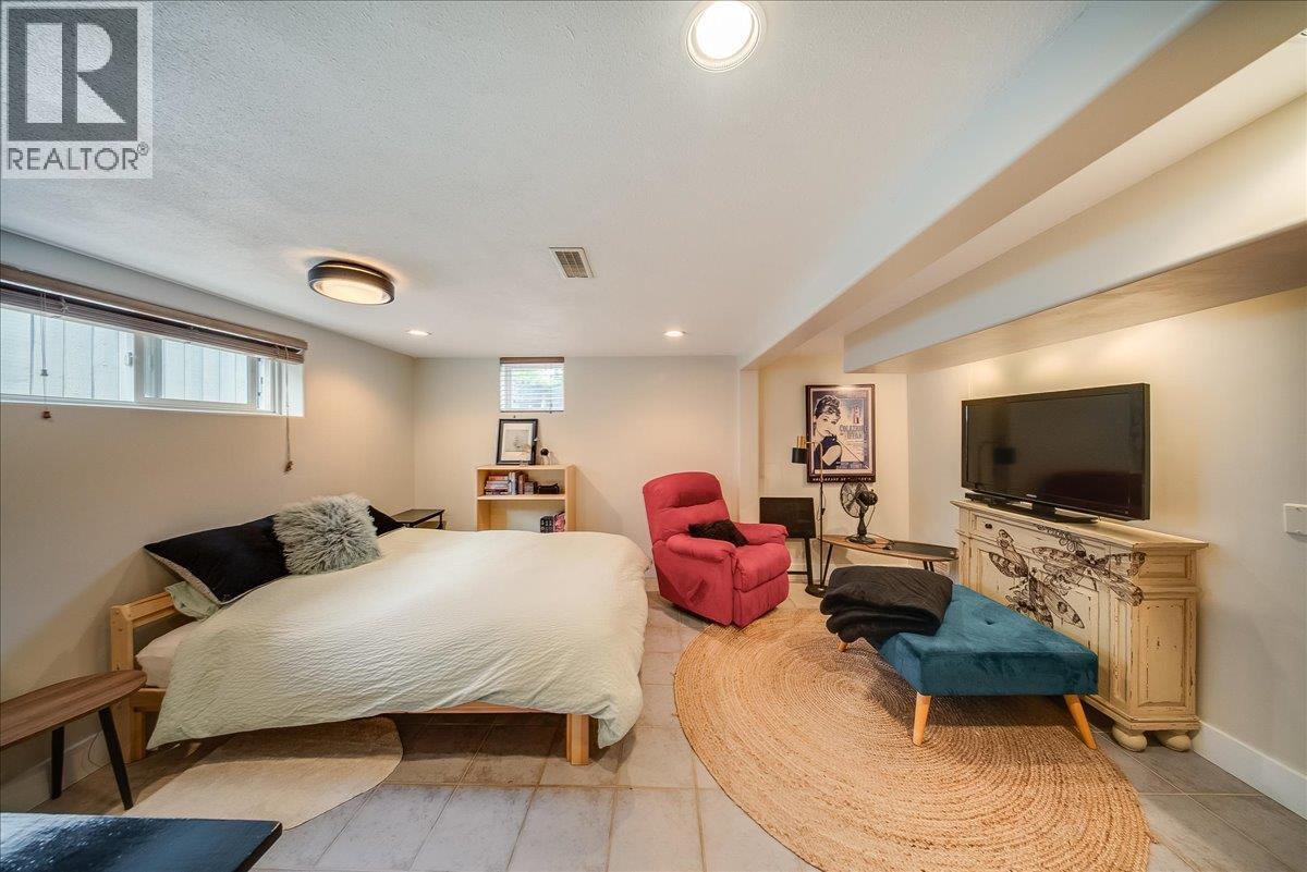 812 2nd Street, Castlegar