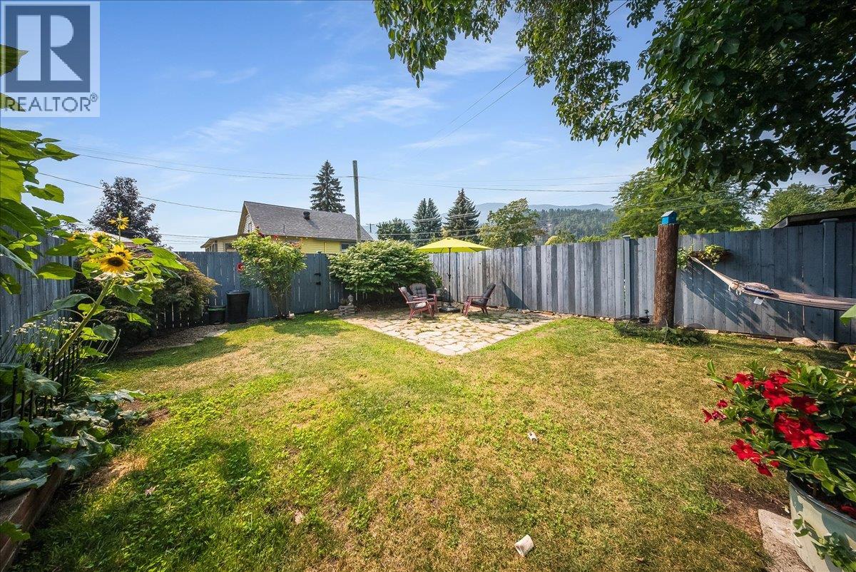 812 2nd Street, Castlegar