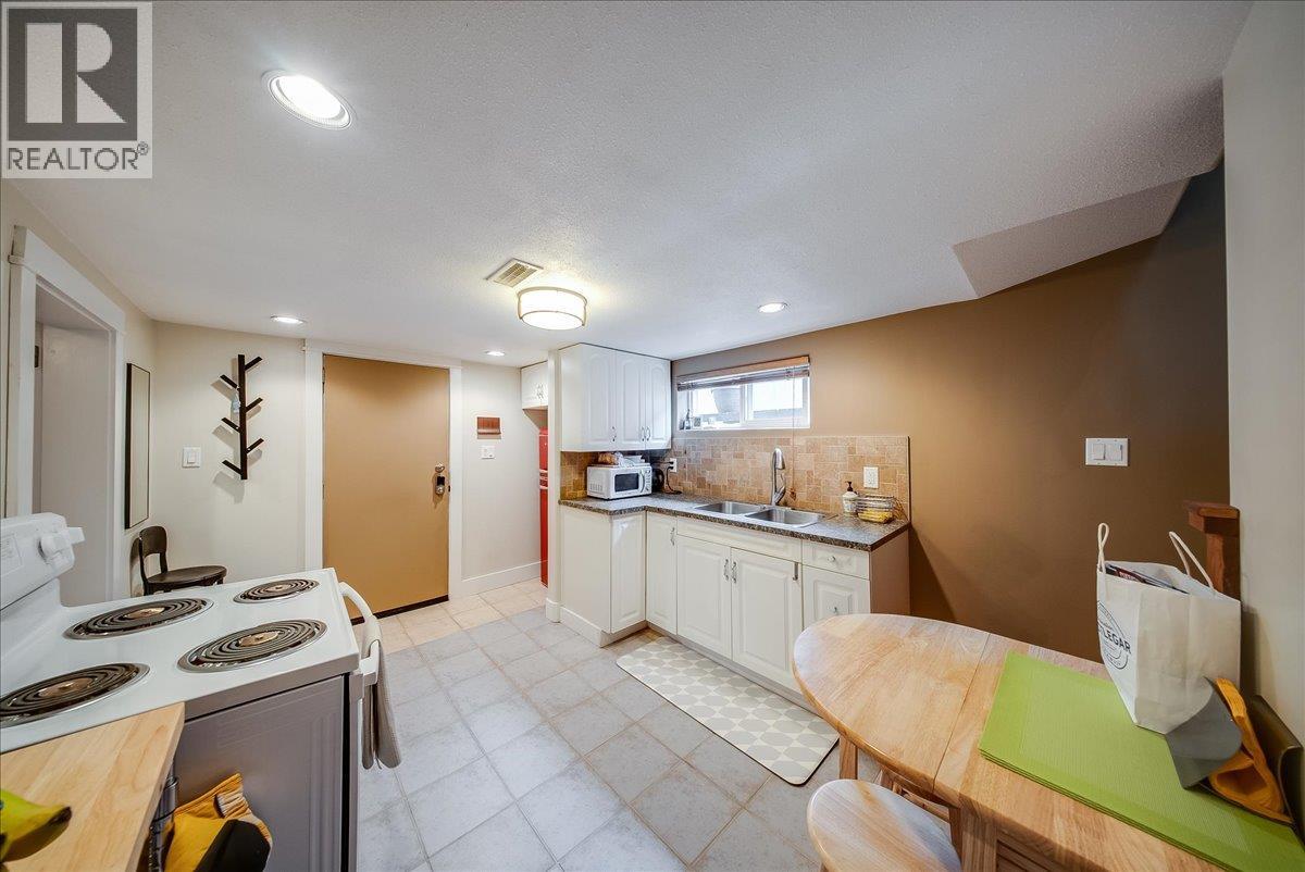 812 2nd Street - 31