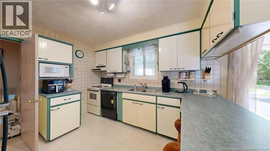 886 Millidge Avenue - Image 11