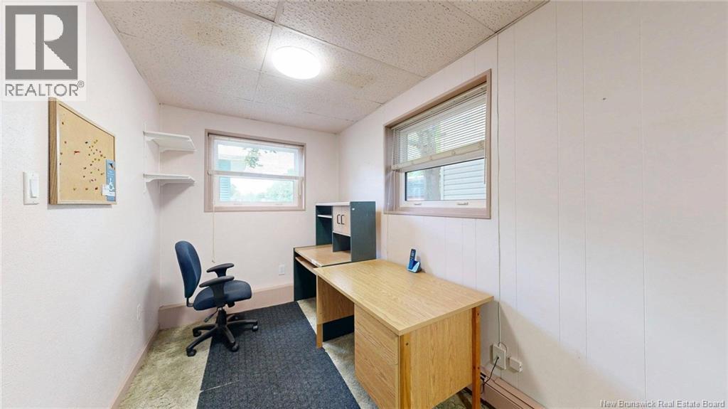 886 Millidge Avenue - Image 26