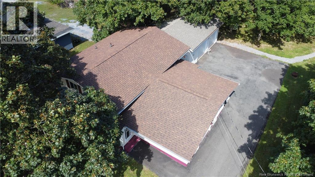 886 Millidge Avenue - 47