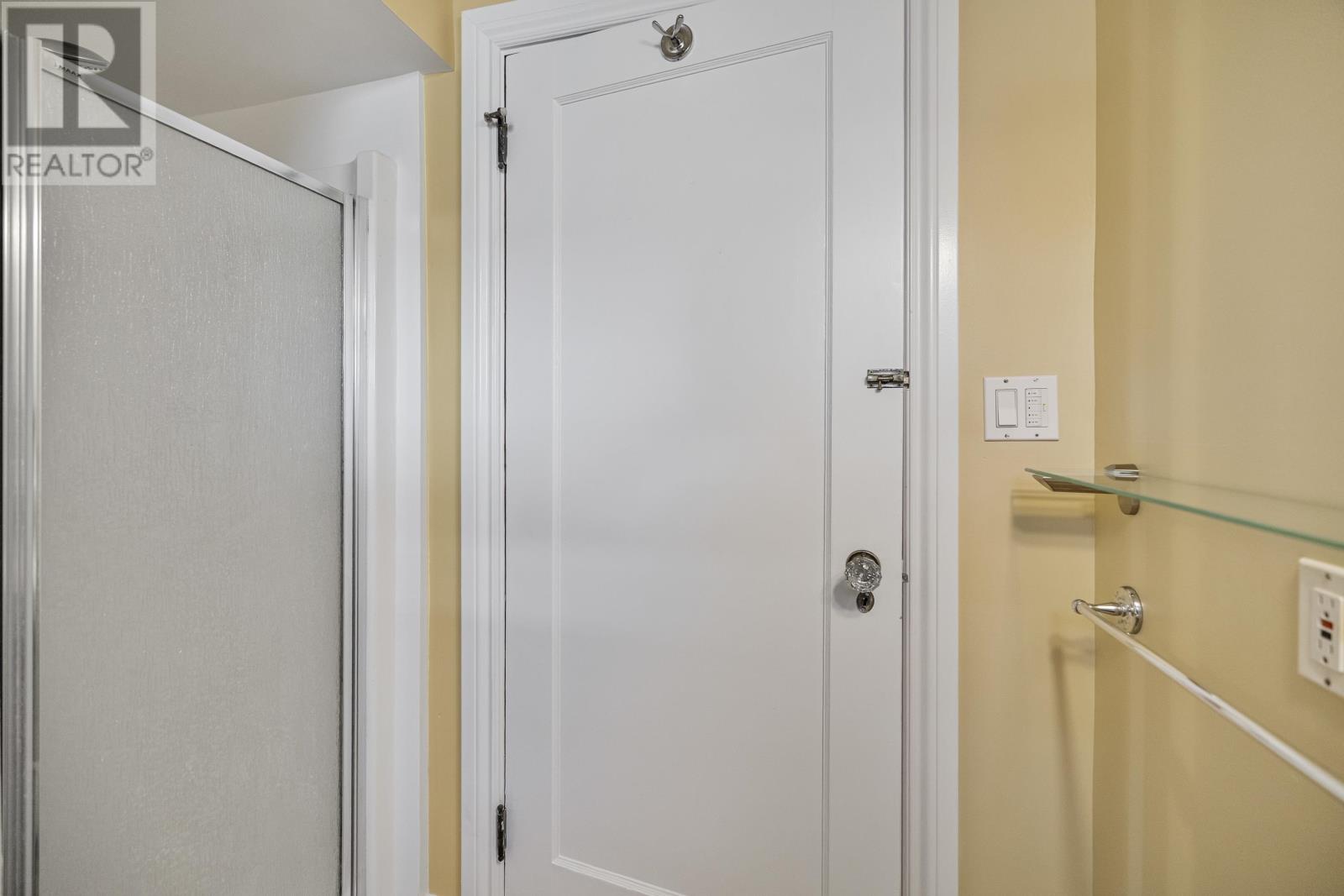 21 Grafton Street - 20