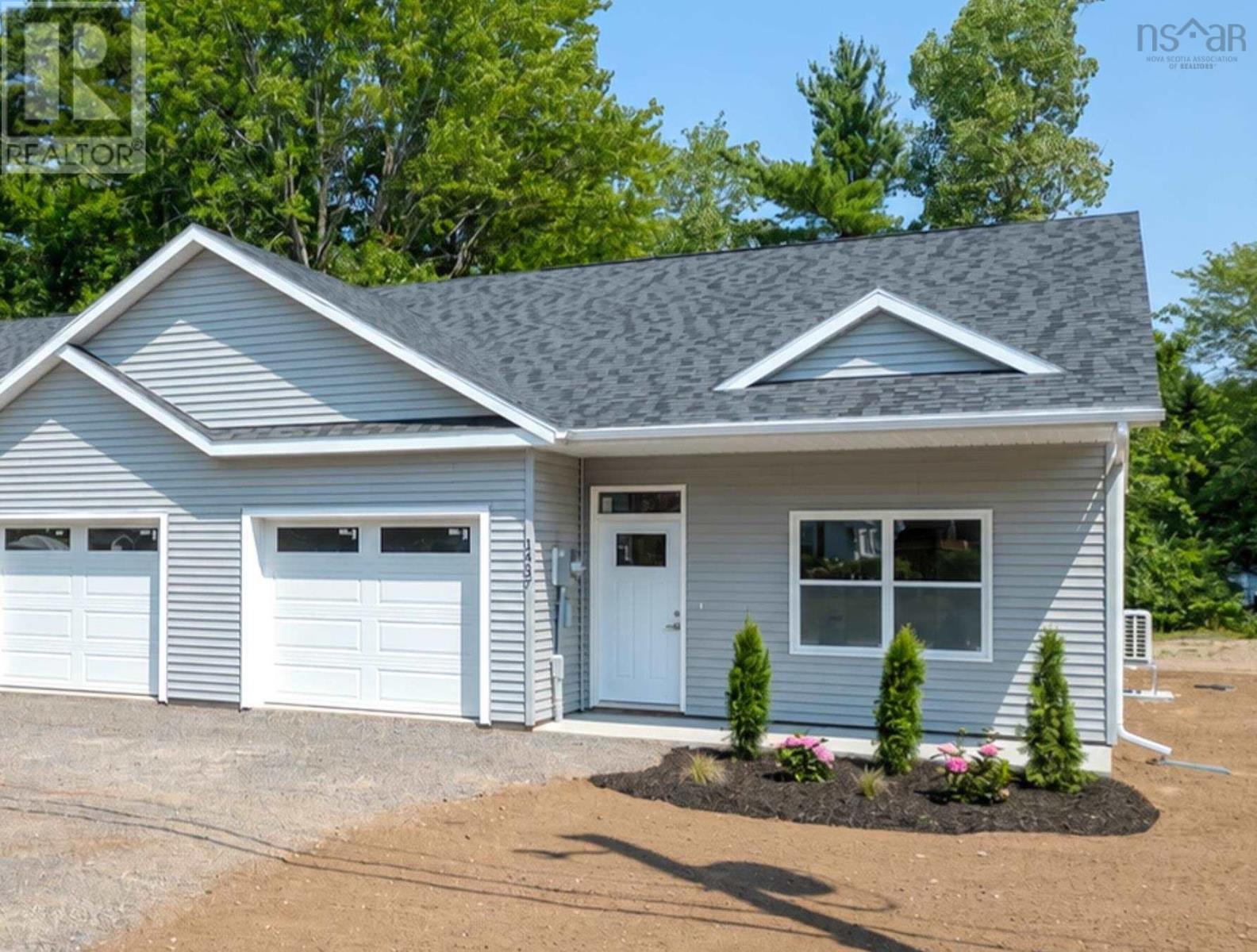 1437 Princess Crescent
