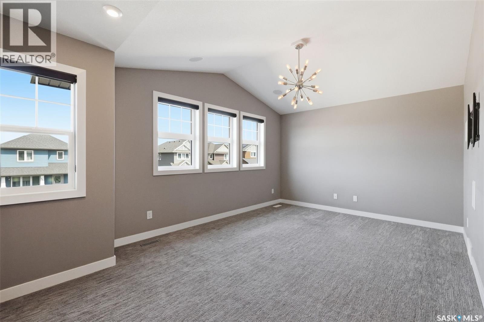 451 Veltkamp CRESCENT - Image 20