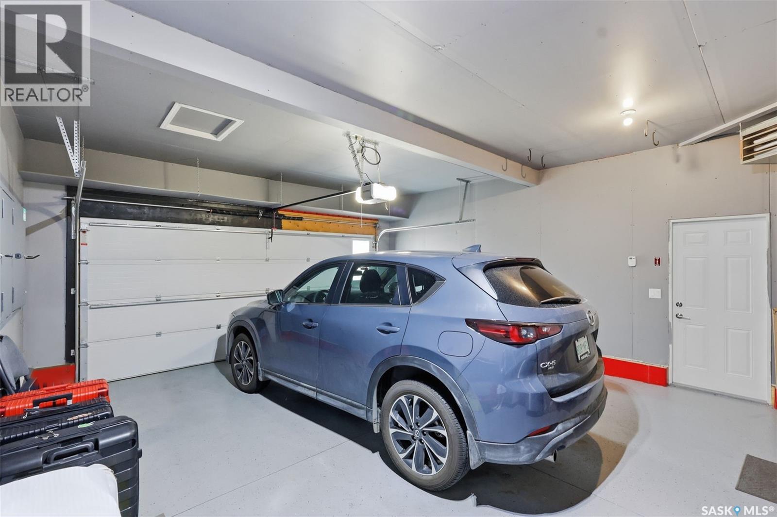 451 Veltkamp CRESCENT - Image 39