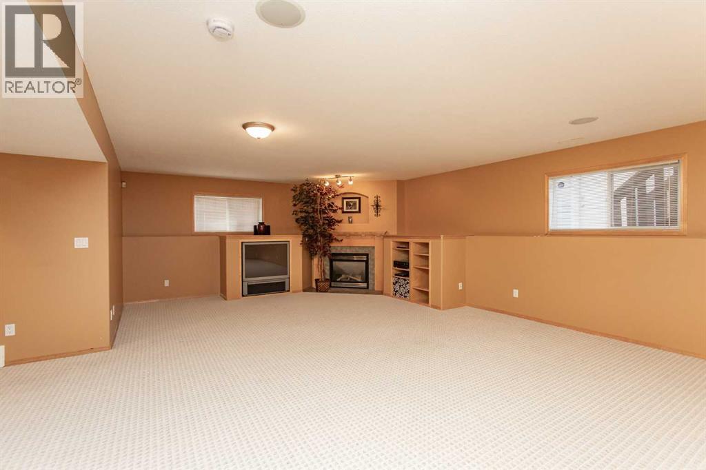 Listing photo – 717 Lancaster Drive, Red Deer