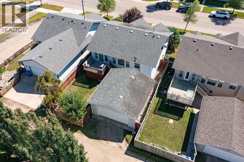 Listing photo – 717 Lancaster Drive, Red Deer