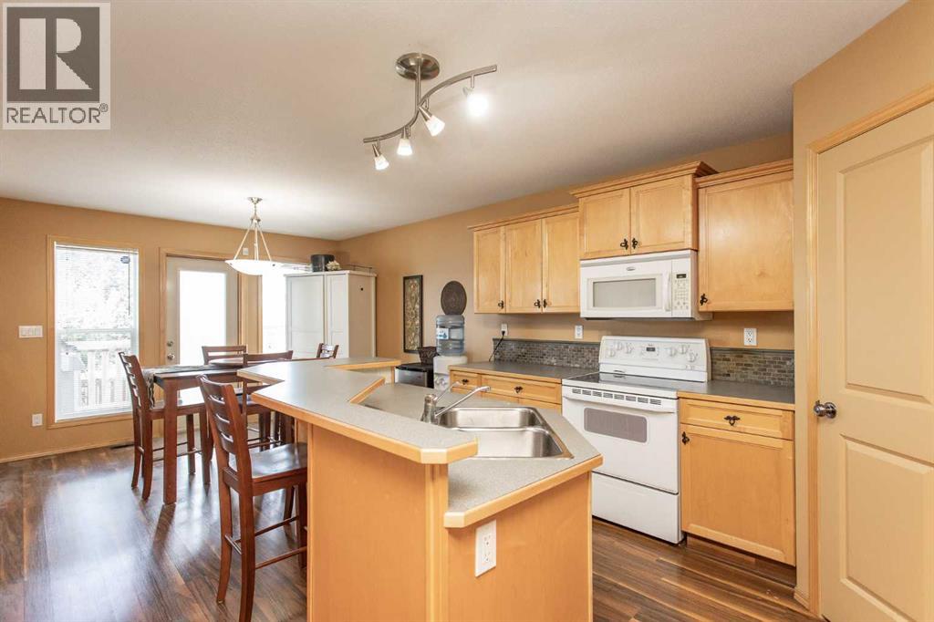 Listing photo – 717 Lancaster Drive, Red Deer