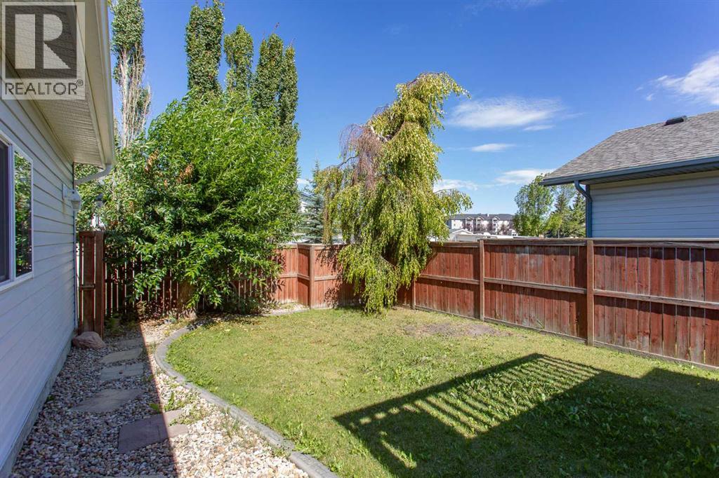 Listing photo – 717 Lancaster Drive, Red Deer