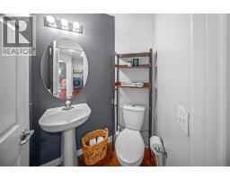 Primary Bedroom - 43 Cougar Ridge Bay Sw, Calgary, AB T3H5C4 Photo 10