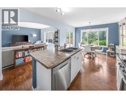 4pc Bathroom - 43 Cougar Ridge Bay Sw, Calgary, AB T3H5C4 Photo 6