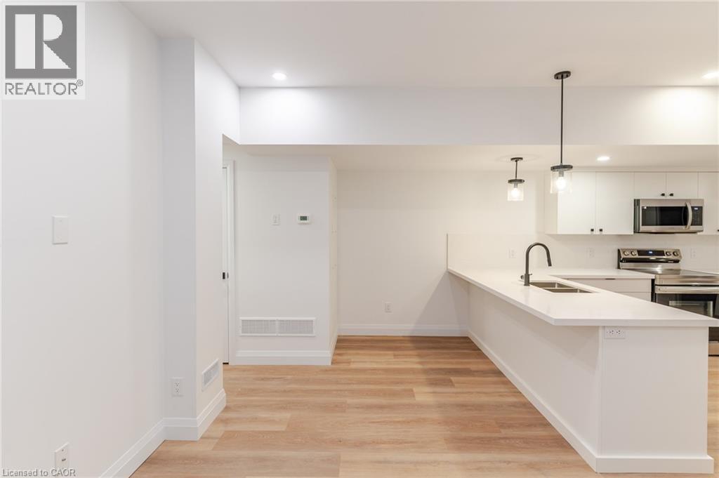 825 STIRLING Avenue S Unit# 4 — photo 3