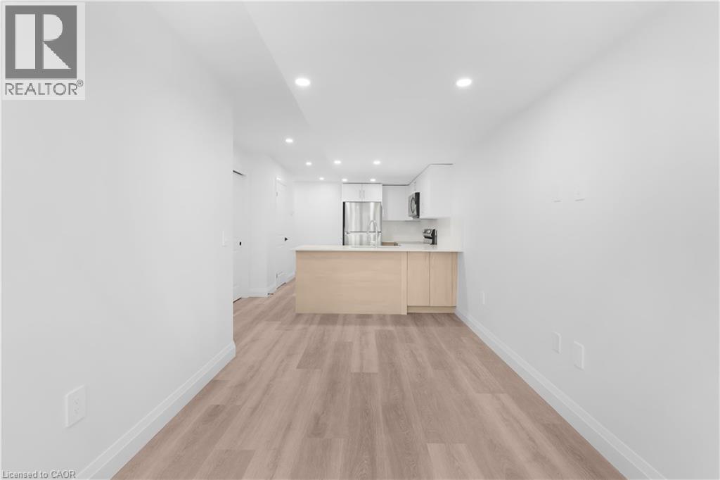 220 Heiman Street — photo 8