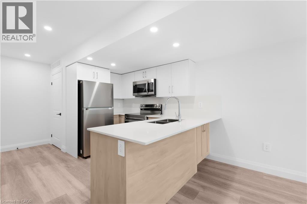 220 HEIMAN Street Unit# 3 — photo 3