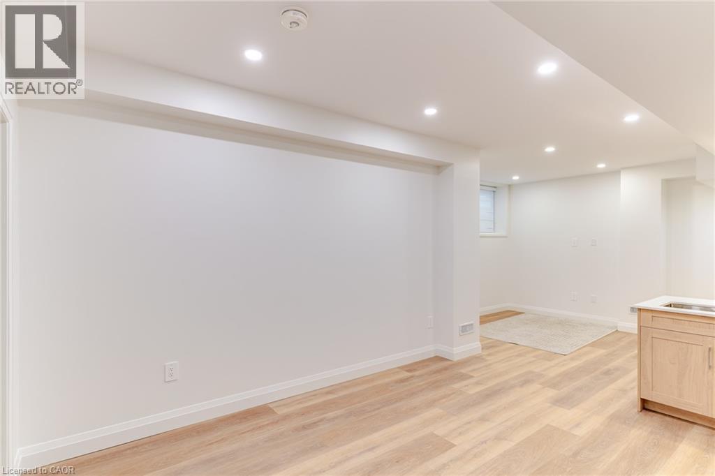 220 Heiman Street — photo 10