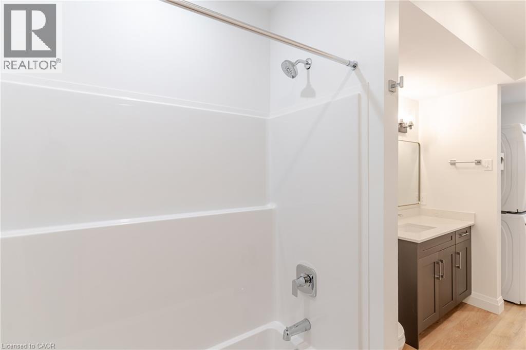 220 Heiman Street — photo 15