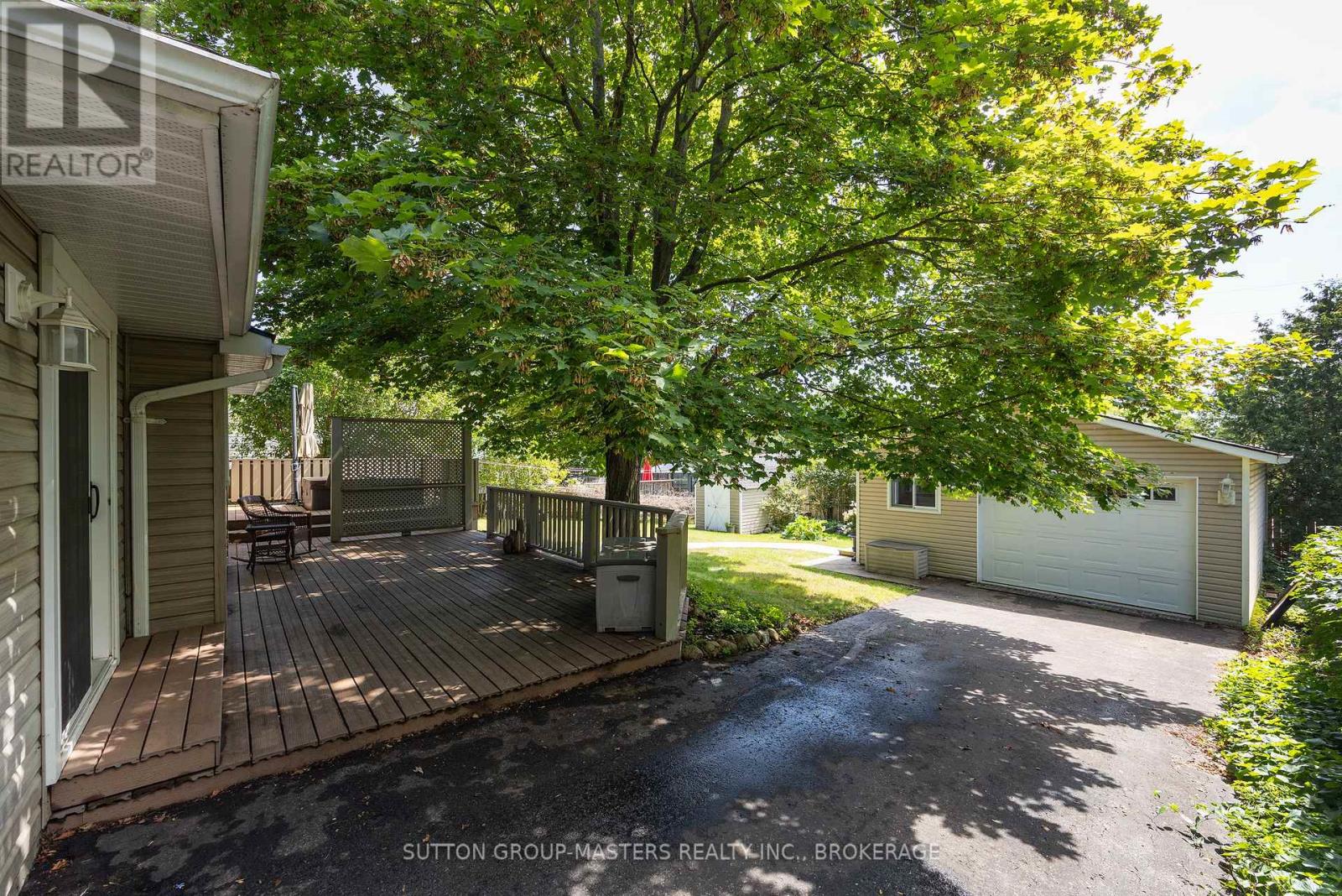 795 SAFARI DRIVE - Image 4