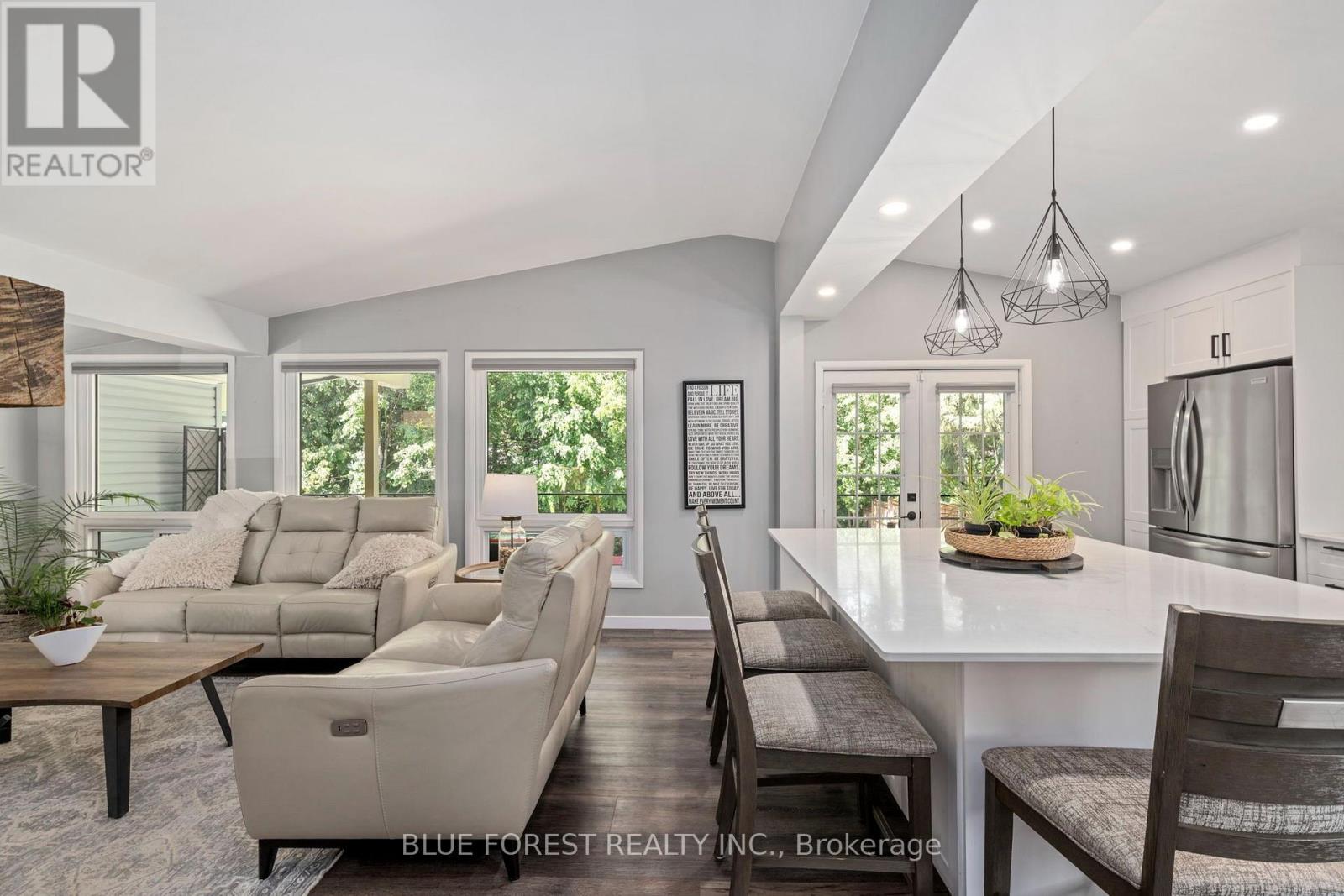 273 SAULSBURY STREET - Image 12