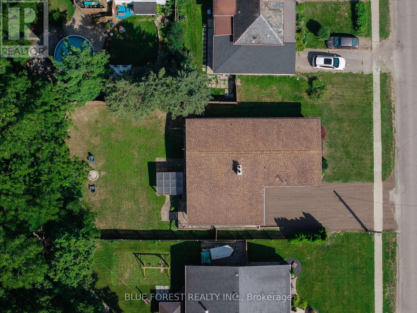 273 SAULSBURY STREET - Image 35