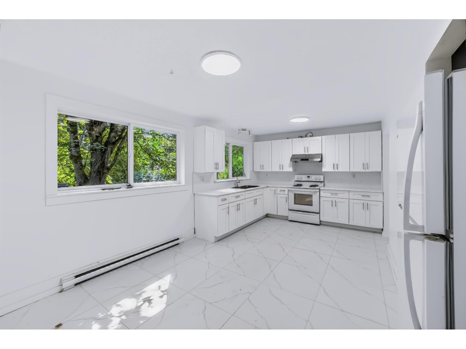 31753 HILLCREST AVENUE, Mission