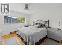5567 Ventura Dr, Nanaimo, BC V9T5M6 Photo 18