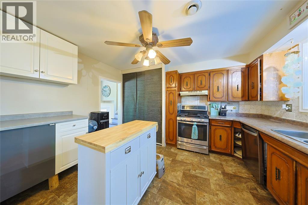 1043 Talfourd STREET - 20