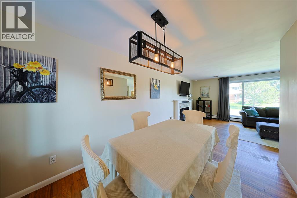 1043 Talfourd STREET - Image 22