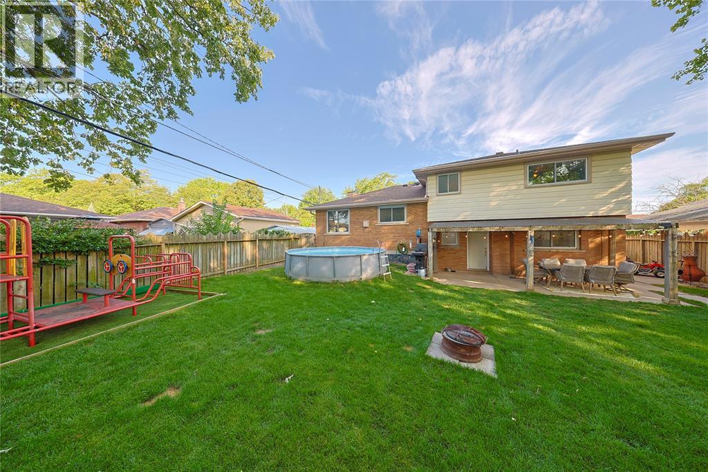 1043 Talfourd STREET - Image 7