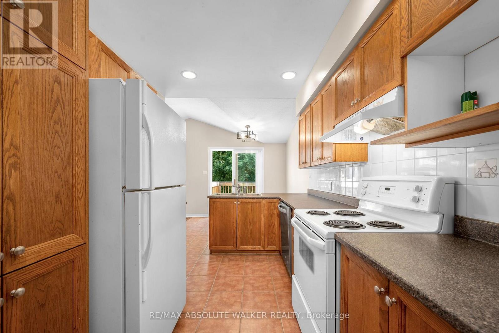 664 WILD SHORE CRESCENT - Image 13