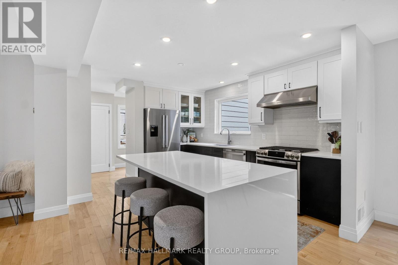 1677 ABBEY ROAD - Image 21