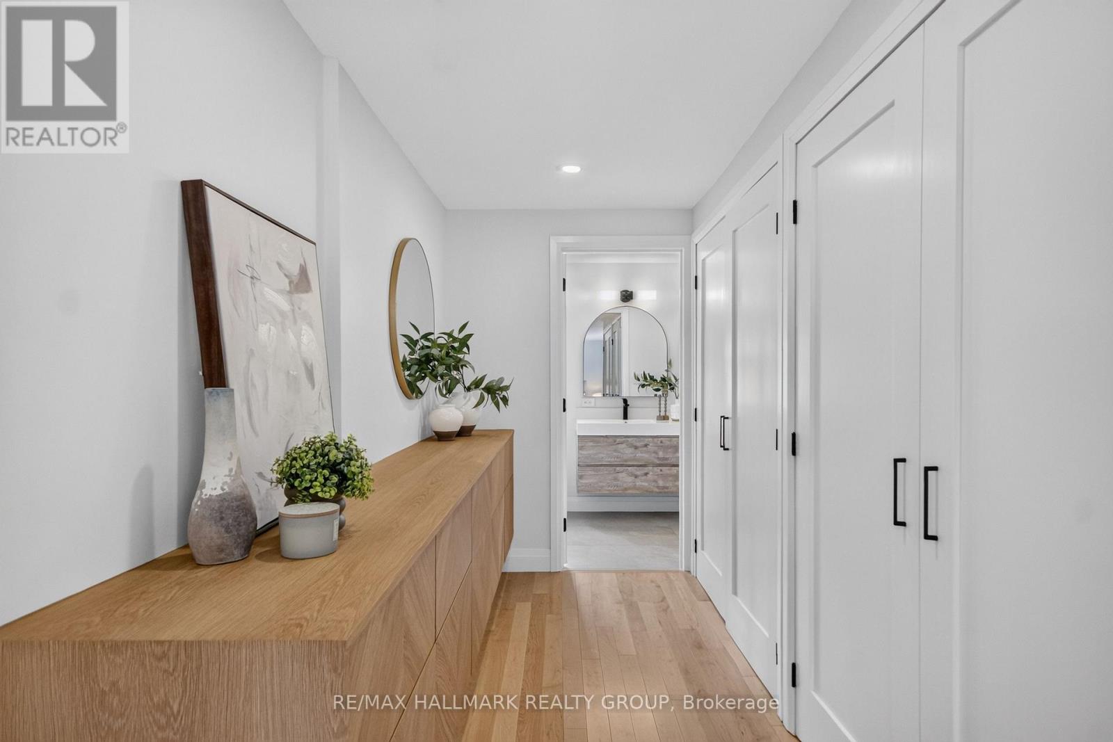 1677 ABBEY ROAD - Image 32