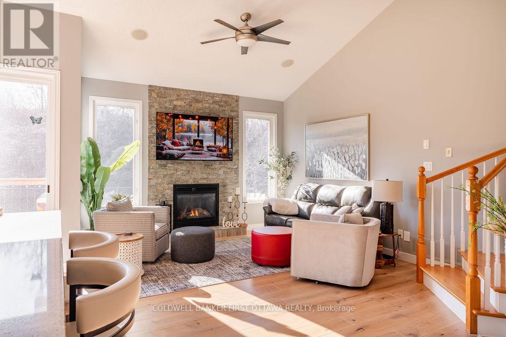 87 Wolff Crescent, Arnprior, Ontario, K7S0C1, Arnprior, Ontario — photo 4 of 5