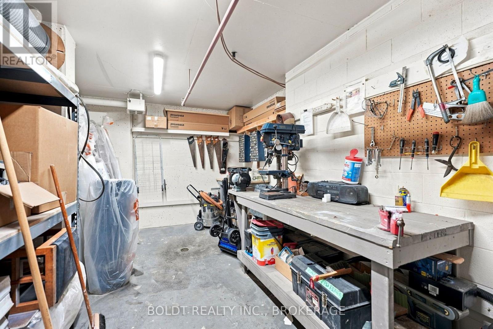 #306 162 MARTINDALE ROAD - Image 32